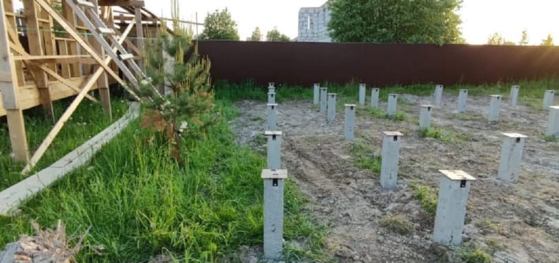 Фундамент на забивных ЖБ сваях