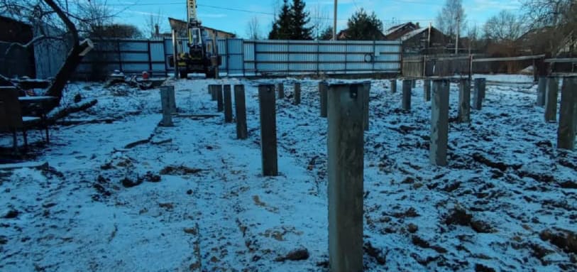 Фундамент на забивных ЖБ сваях